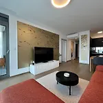Skysuite 24 - Eurovea Tower Apartmán *