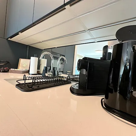 Skysuite 24 - Eurovea Tower アパート *