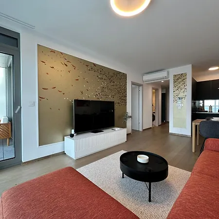 Skysuite 24 - Eurovea Tower アパート *
