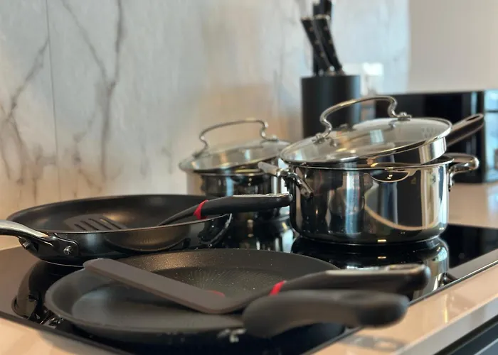 Skysuite 24 - Eurovea Tower Apartament *